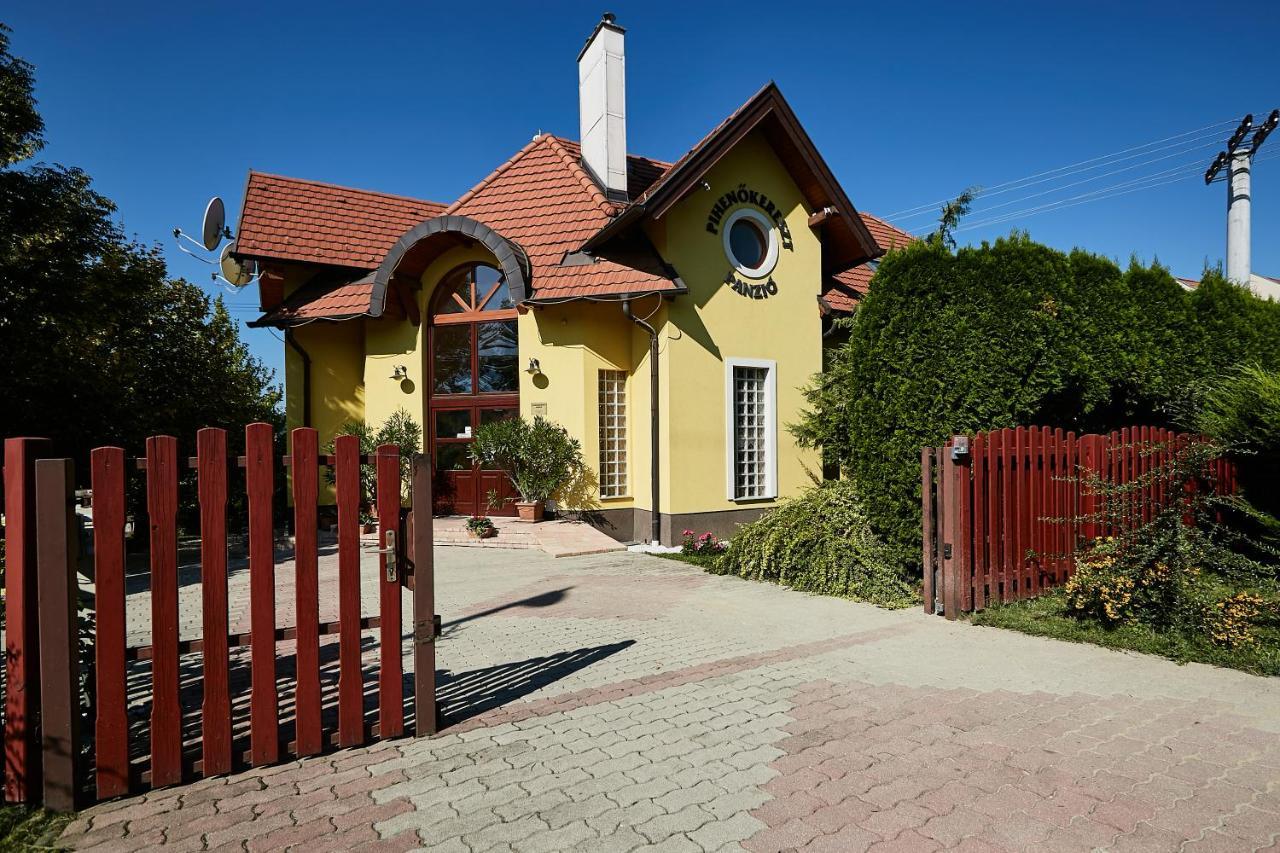 Pihenőkereszt Panzió Panzió Sopron